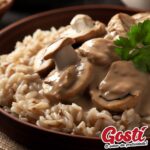 Strogonoff de Frango com Champignon e Arroz Integral