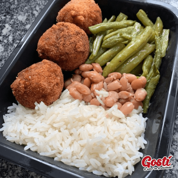 Polpetone com Queijo, Vagem, Arroz e Feijão